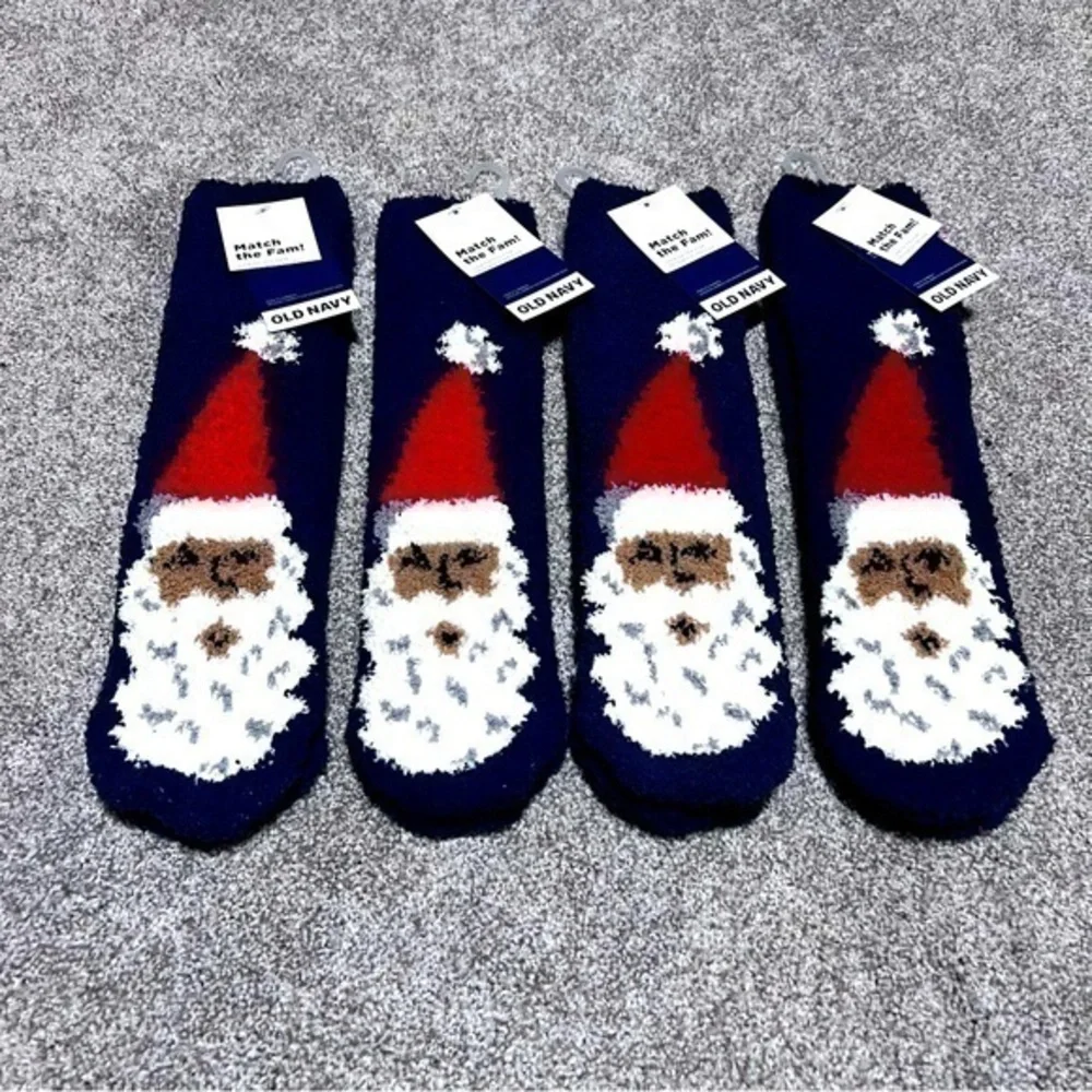NWT set of four pairs Old Navy fuzzy soft Santa socks